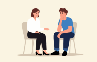 マウントを取る人を黙らせる10の方法｜心理学で理解する上から目線への賢い対処術